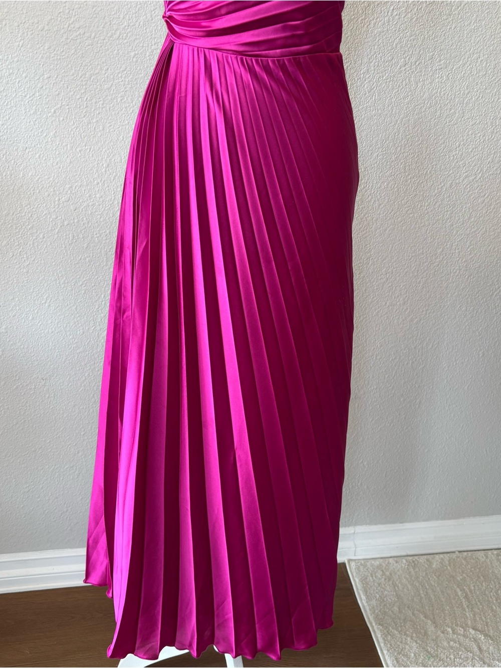Abercrombie & Fitch Giselle Pleated One Shoulder Maxi Dress XS Fuchsia Formal - Picture 7 of 13